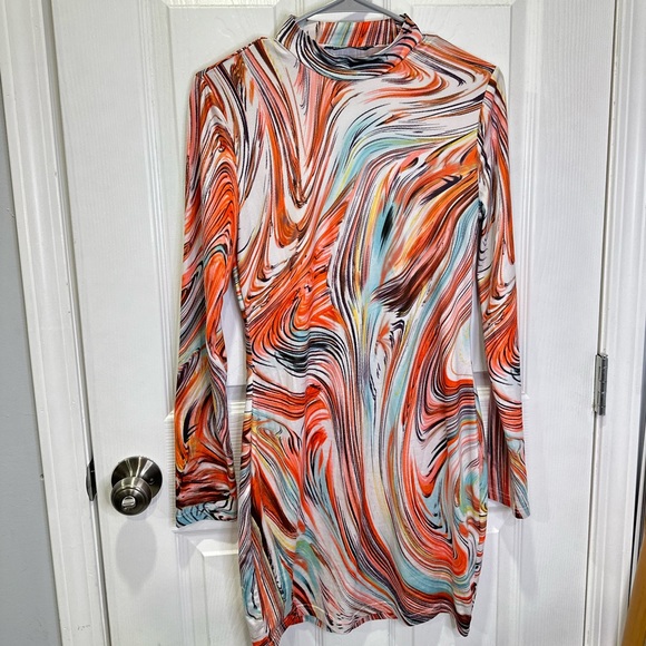 SHEIN Privé Mock-neck Marble
Bodycon Dress - Picture 2 of 5